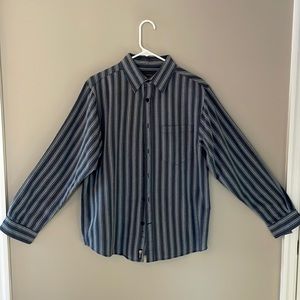 Prana, Men’s Medium, Blue w/ stripes, Button Down